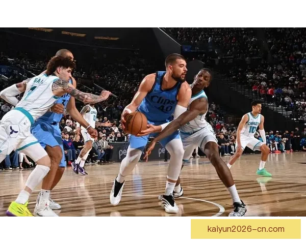 头被打肿也不算犯规祖巴茨回应裁判空接判罚记牢抡肘规则